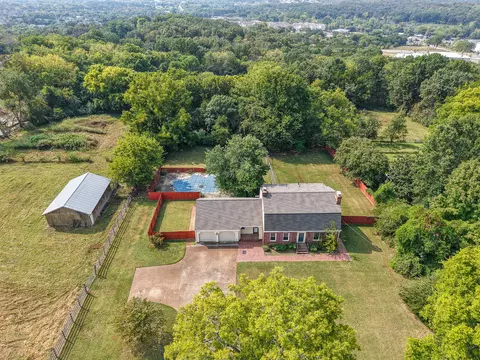 6330 Pettus Rd, Antioch, TN 37013