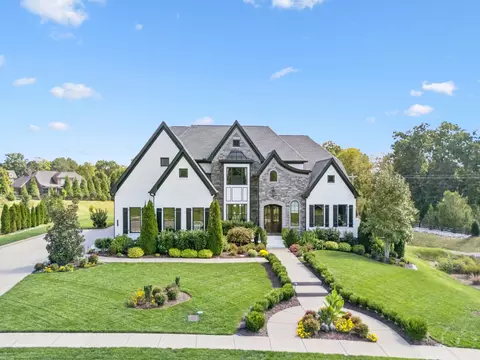 2001 Kingsbarns Dr, Nolensville, TN 37135