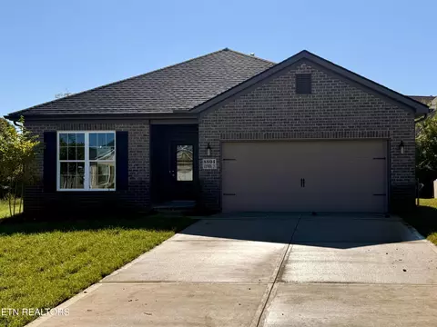 8804 Keenberg Ln, Knoxville, TN 37931