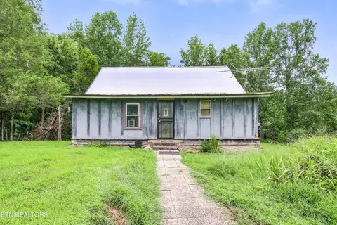 311 Deweys Lane Ln, Walling, TN 38587 photo 2