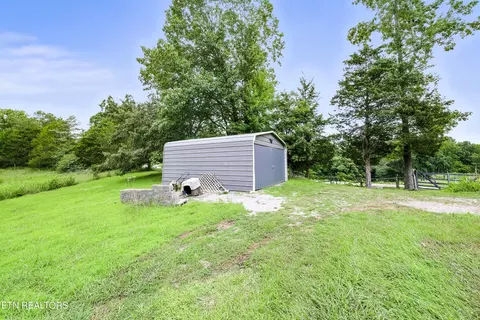 311 Deweys Lane Ln, Walling, TN 38587 photo 32