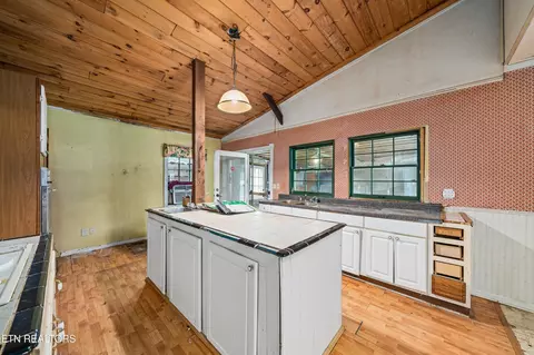 311 Deweys Lane Ln, Walling, TN 38587 photo 9