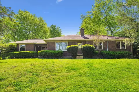 207 Moss Trl, Goodlettsville, TN 37072