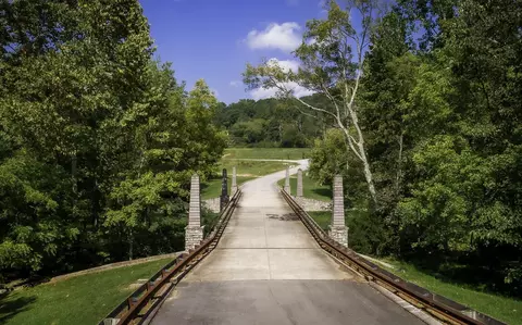 1754 Oakbrook Trl, Ooltewah, TN 37363