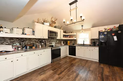 Kitchen - 3083 Mooneyhan Rd, Springfield, TN 37172 photo 1 of 2