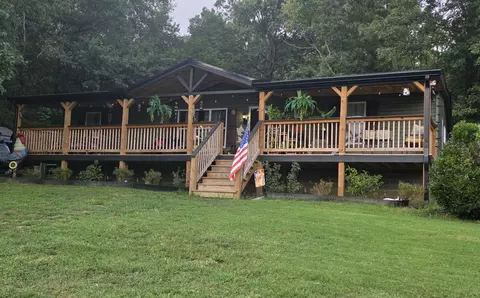 135 Heine Ln, Hartsville, TN 37074