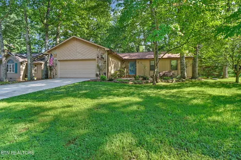 110 Trafalgar Dr, Crossville, TN 38558