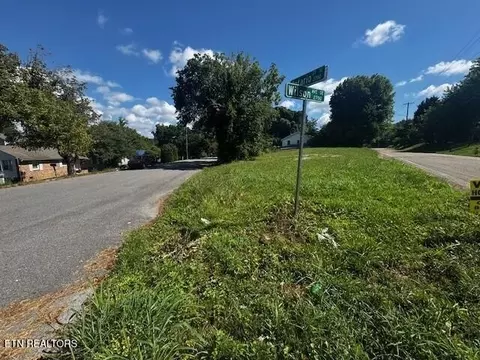 2739 Wilson Ave, Knoxville, TN 37914