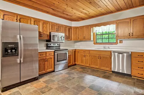 916 Gamble Dr, Heiskell, TN 37754 photo 9