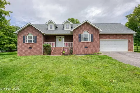 2711 Ashton Ln, Sevierville, TN 37876