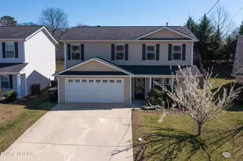 5430 Creekhead Cove Ln, Knoxville, TN 37909
