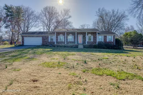 853 Goddard St, Alcoa, TN 37701
