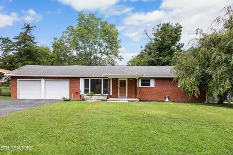 8817 Pleasant Hill Rd, Knoxville, TN 37924