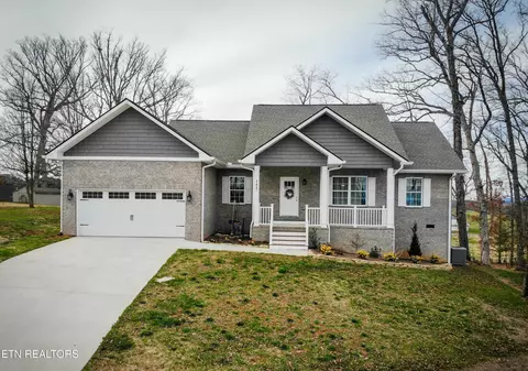 1417 Briarwood Dr, Sevierville, TN 37876