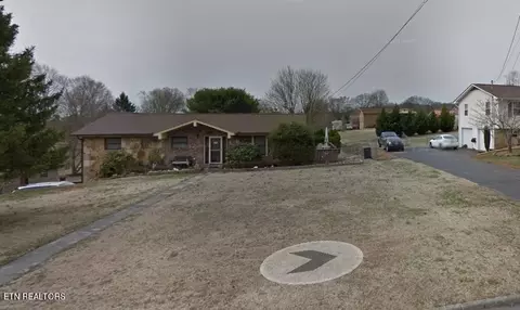1231 Calloway Cir, Lenoir City, TN 37772