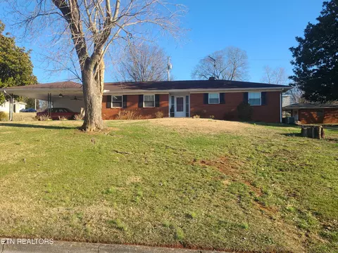 135 W West Bell St, Alcoa, TN 37701