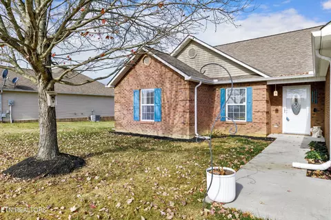 6519 Colossal Ln, Corryton, TN 37721 photo 2