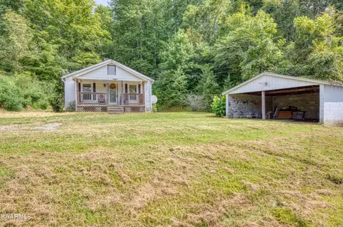 977 Graves Delozier Rd, Seymour, TN 37865