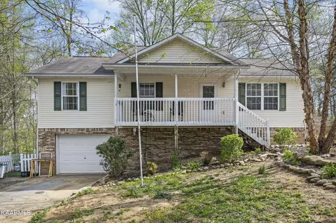 1912 Big Chiefs Skyview Dr, Sevierville, TN 37876