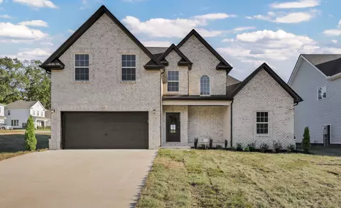 902 Inverness Ln, Clarksville, TN 37043