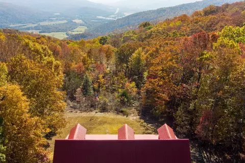 160 Billy Benton Way, Sewanee, TN 37375