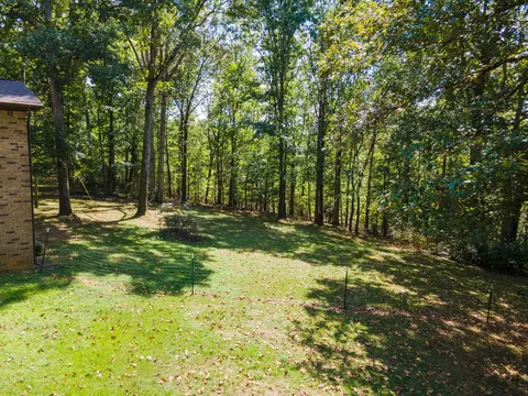 Exterior - 4552 Elkins Dr, Centerville, TN 37033 photo 16 of 19