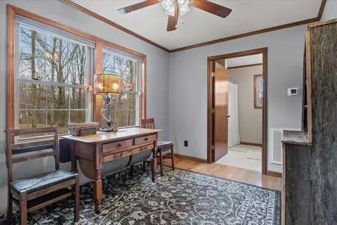 Entry Way - 4552 Elkins Dr, Centerville, TN 37033 photo 5 of 7