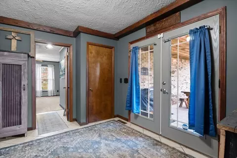 Entry Way - 4552 Elkins Dr, Centerville, TN 37033 photo 4 of 7