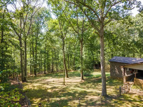 Exterior - 4552 Elkins Dr, Centerville, TN 37033 photo 17 of 19
