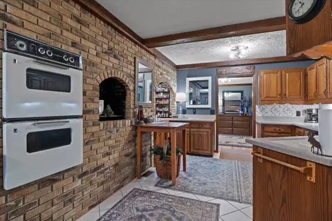 Kitchen - 4552 Elkins Dr, Centerville, TN 37033 photo 2 of 4