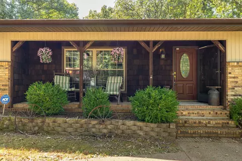 Exterior - 4552 Elkins Dr, Centerville, TN 37033 photo 5 of 19