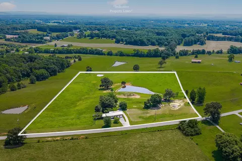 4298 Yager Rd, Mcminnville, TN 37110