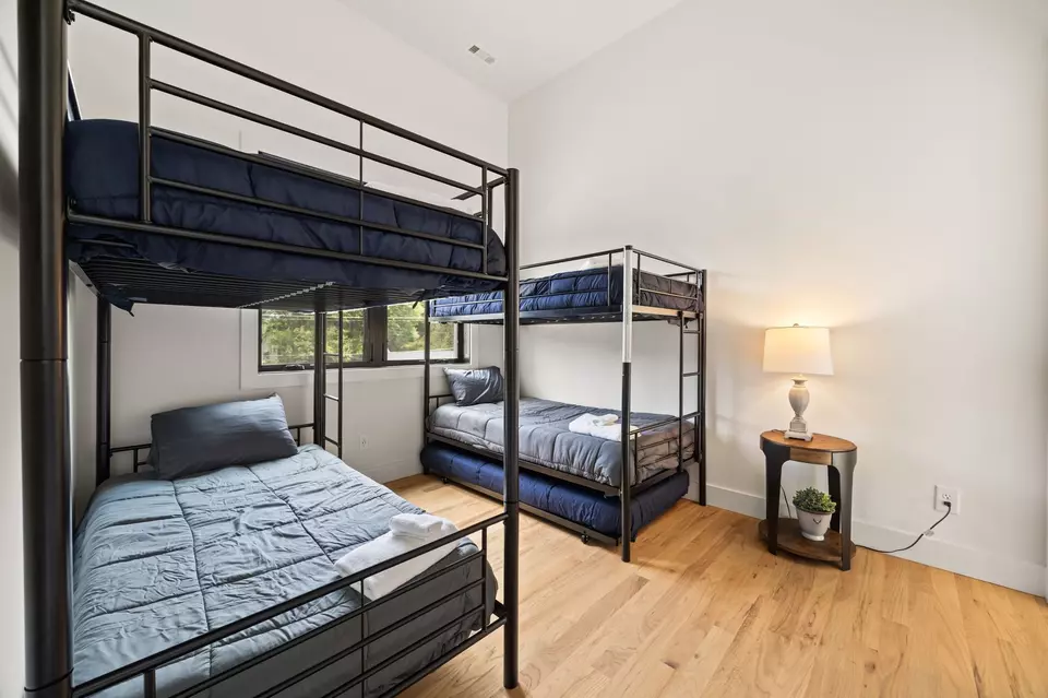 Bedroom - 716 Village Ct, Nashville, TN 37206 photo 4 of 6