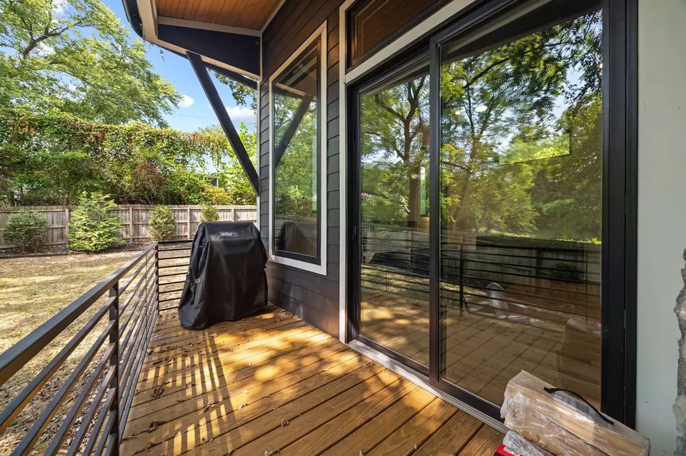 Exterior - 716 Village Ct, Nashville, TN 37206 photo 8 of 11