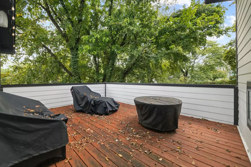 Exterior - 716 Village Ct, Nashville, TN 37206 photo 5 of 11
