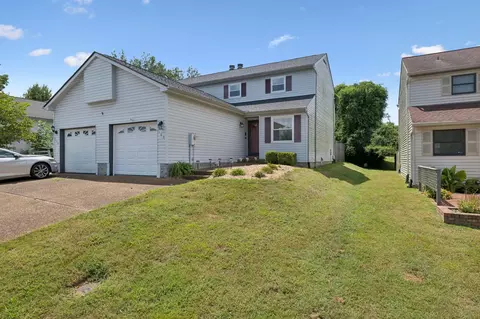 107 Maple Way N, Hendersonville, TN 37075
