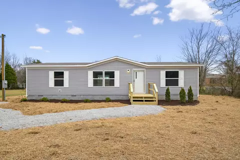 226 N G St, Hillsboro, TN 37342