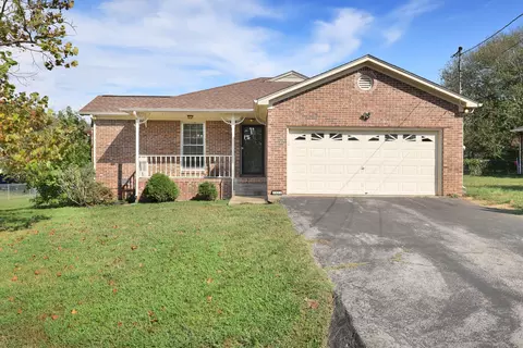 1621 Lillian Cir, Columbia, TN 38401