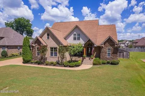 52 Kinnewick Cv, Jackson, TN 38305