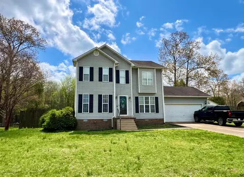 104 E Laurel Dr, Lawrenceburg, TN 38464
