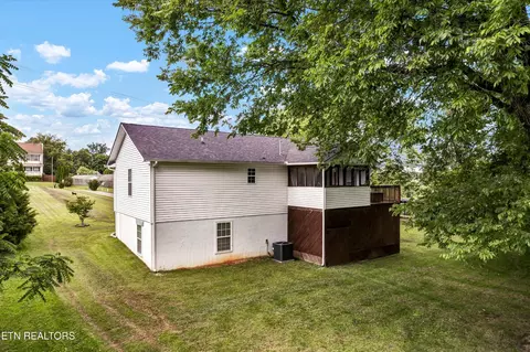 6718 Farmbrook Ln, Knoxville, TN 37918 photo 24