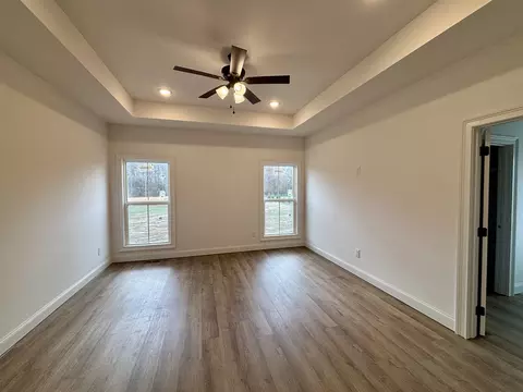 Bedroom - 1798 Pocahontas Rd, Morrison, TN 37357 photo 2 of 2
