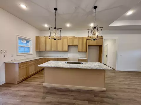 Kitchen - 1798 Pocahontas Rd, Morrison, TN 37357 photo 2 of 4