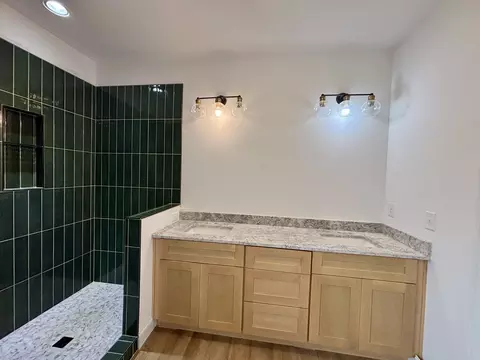 Bath - 1798 Pocahontas Rd, Morrison, TN 37357 photo 3 of 6