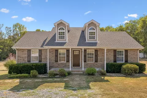 5774 Henry Gower Rd, Pleasant View, TN 37146