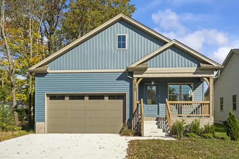 2569 Old Greenbrier Pike, Greenbrier, TN 37073