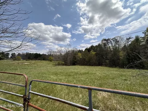 2 Don Conatser Loop, Jamestown, TN 38556