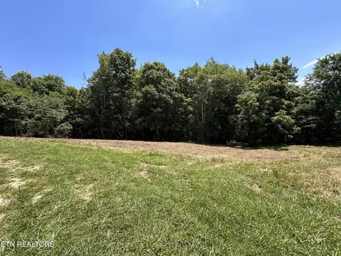 412 Twin Peaks Ln, Monroe, TN 38573