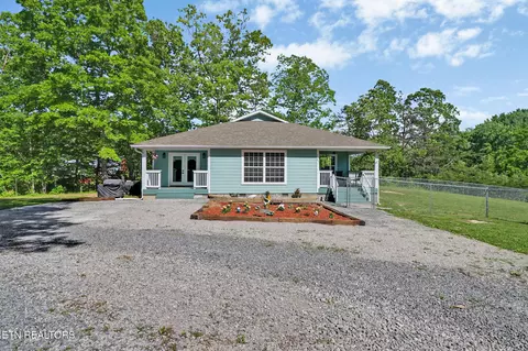120 Junior Copeland Rd, Jamestown, TN 38556
