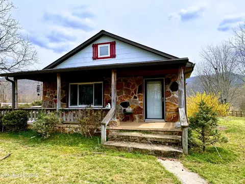 1370 Clay Hill Rd, Winfield, TN 37892